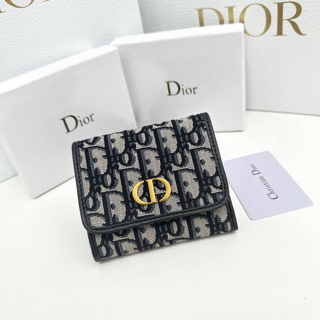 Dior 2025 2088颜色 黑色 尺寸 11x10x2 Dior专柜最新款火爆登场 采用头层牛皮 做工精致 媲美专柜 多功能小钱包 超级实用