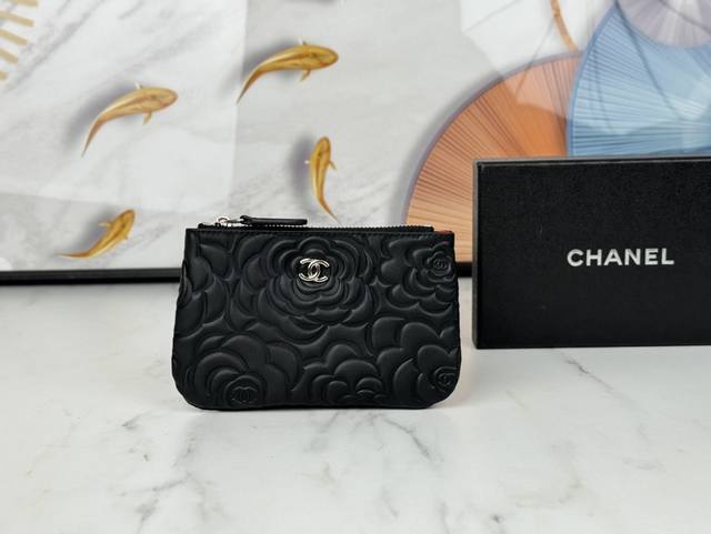 Chanel零钱包到货款号a82365 Ddd 皮料五金 细节美到淋漓尽致 Ddd 全套包装 尺寸15x8 5颜色如图 Ddd