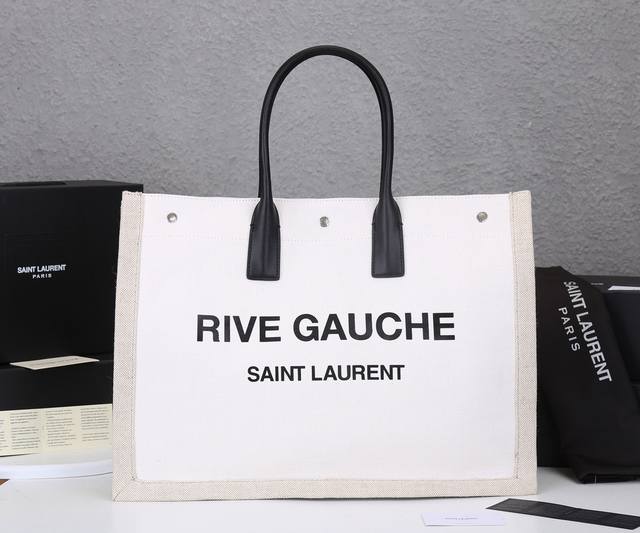新款出货rive Gauche Tote Bag 左岸购物袋 从定制麻布料到五金在到丝印 每一个细节我都要求完 说真的 这是我遇到过最难做的一款购物袋了 托料及