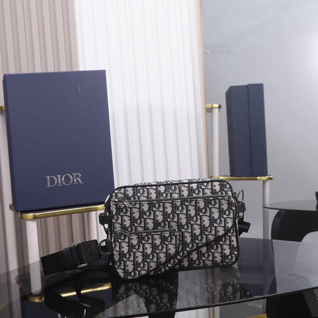 市场最高版本 欢迎对比 点击长按翻译 Saddle Dior Oblique : 1Adpo276Yky_H27E 2023 Dior Oblique . .