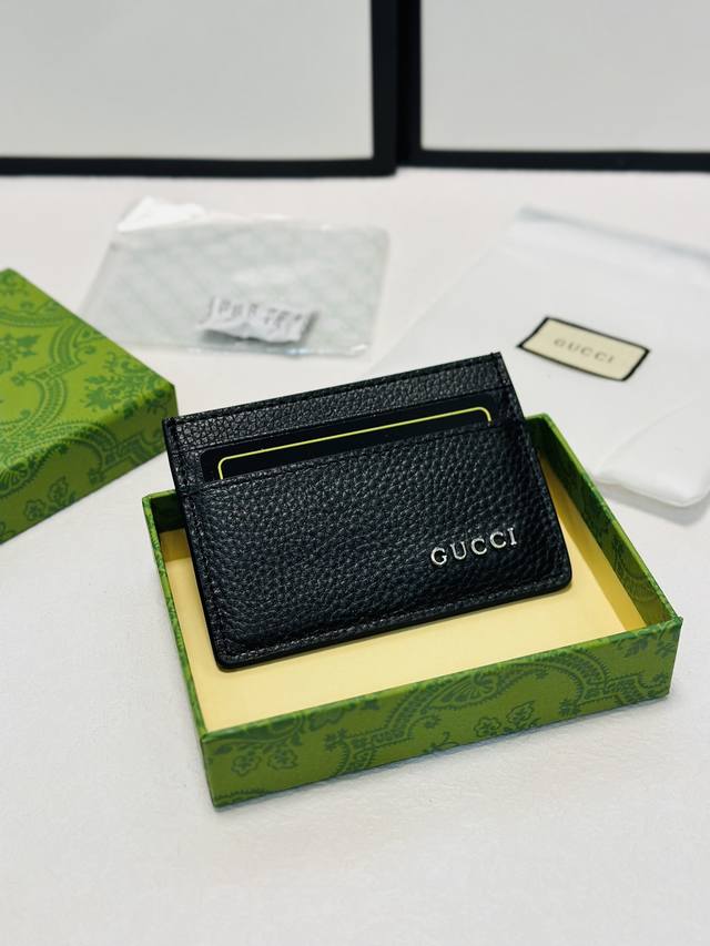颜色 黑尺寸 9X5纯皮卡包 超级自留 两用卡包钱包卡位钞票位 特别实用