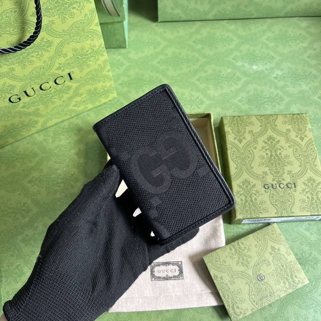 配全套原厂绿盒包装 超级双g卡片夹 2023春夏系列以超级双g匠心呈现全黑设计经典小皮件 作为对guccio Gucci先生姓名首字母的焕新演绎 Gg标识以超大