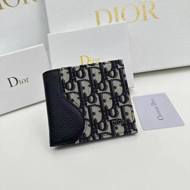 Dior D19颜色 黑色 尺寸 11*10*1.5 Dior专柜最新款火爆登场 官网同步 精湛手工制作 实物拍摄 男女统用