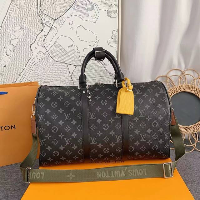 Louis Vuitton 原单品质 高版本 路易威登 45 旅行袋 备受喜爱的keepall 45旅行袋，由全新标志性黑灰monogram Eclipse帆布