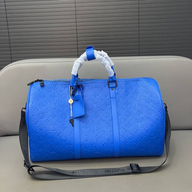 Louisvuitton 路易威登 Keepall Bandouliere 旅行袋 手提包袋 男女通用大容量机场包 采用精湛镶嵌细工，实物拍摄 原厂原版面料 配