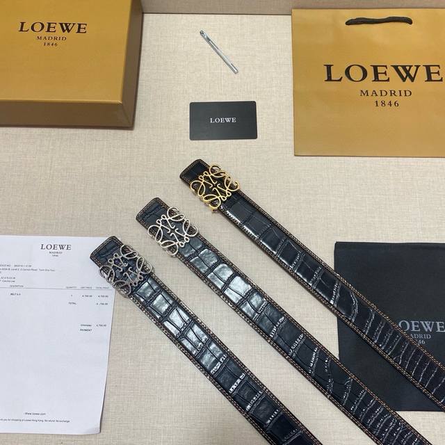 品牌：罗意威loewe。 钢扣 等级：原单私货.进口头层牛皮沙底，专柜售、堪比正品！油边精致 电脑车线 手感柔软.实物拍摄无修饰 上身效果超好、长度不可裁剪.配