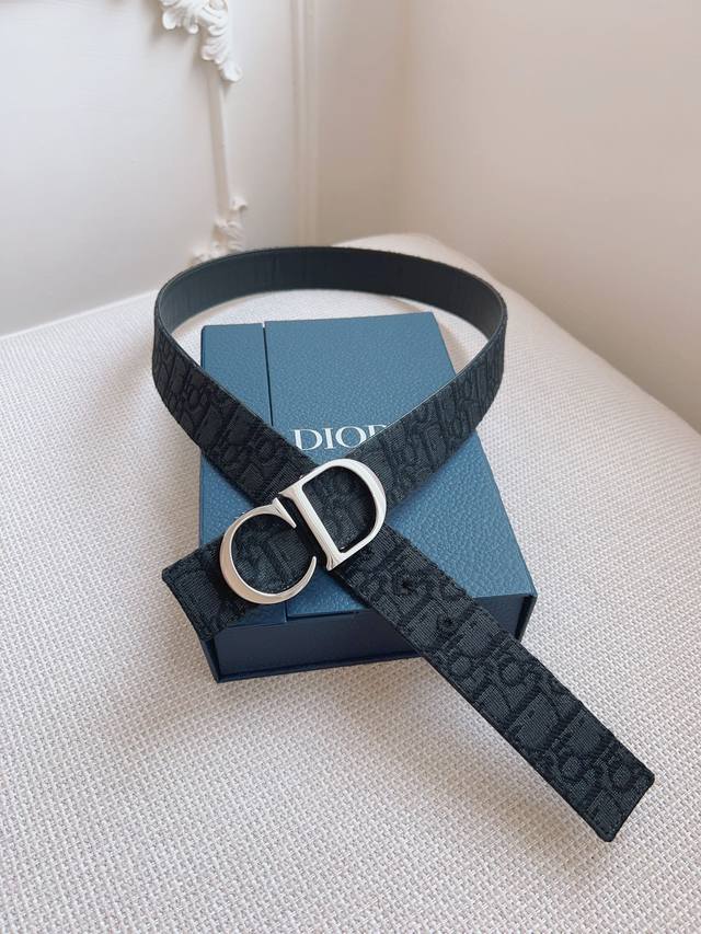 Dior 迪奥法国原厂皮料，Oblique黑布 黑色牛皮 品质毋庸置疑 没有更好 只有最好 尺寸3.5厘米