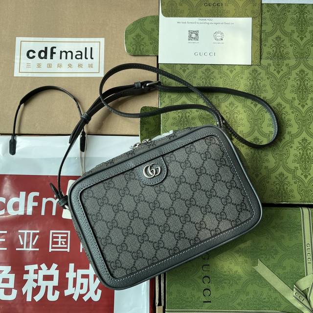 原厂皮配 Cdfmall三亚免税店手提袋 Ophidia系列小号肩背包。Ophidia系列依然是品牌挚爱。每一季都会推出全新款型，打造适合各种目的地的多功能旅行