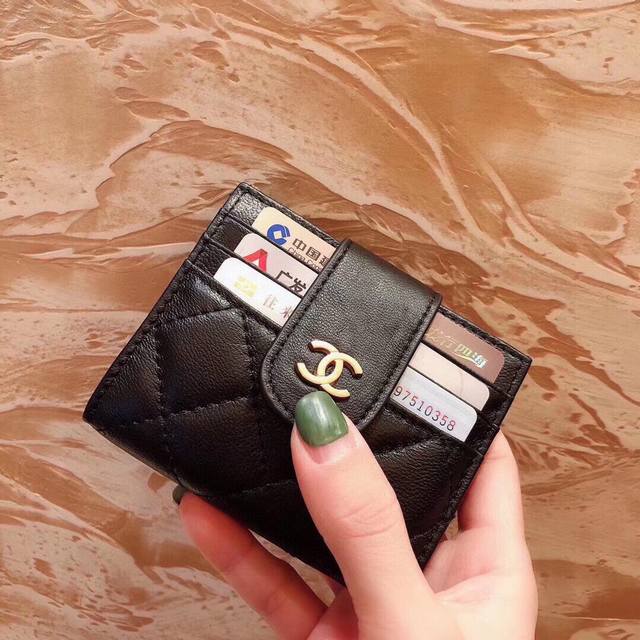 颜色 黑尺寸 10x9小香纯皮卡包 超级自留。两用卡包钱包12个卡位钞票位 特别实用