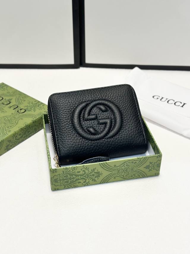 颜色 黑尺寸 11.5*8.5*3Gucci经典传承之一，多用途卡包钱包牛皮材质。