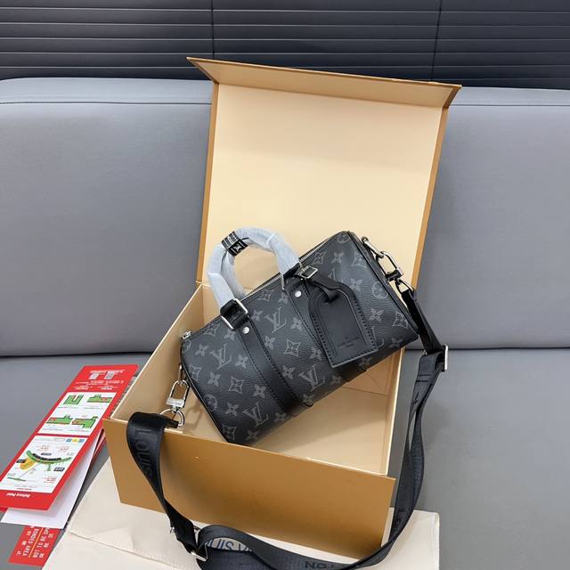 Louisvuitton 路易威登 KEEPALL 25 系列手袋 印花手提斜挎包 单肩包 采用精湛镶嵌细工，实物拍摄 原厂原版面料 配送小票 防尘布袋 M46