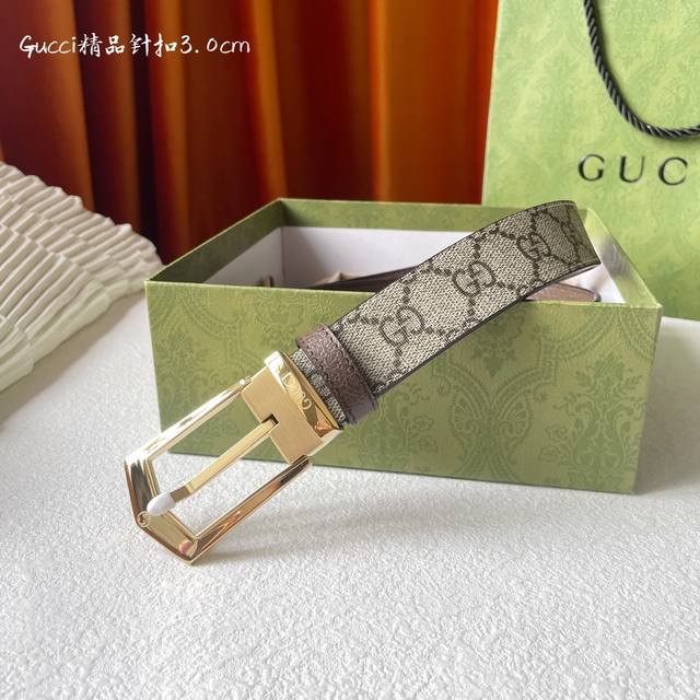 高端品质，实物拍摄 配全套礼盒 ： Gucci ：经典原单品质，经典pvc面平纹底，搭配原单精品钢扣，精工制作，细节看图，实物拍摄，高端奢华，宽度3.0Cm